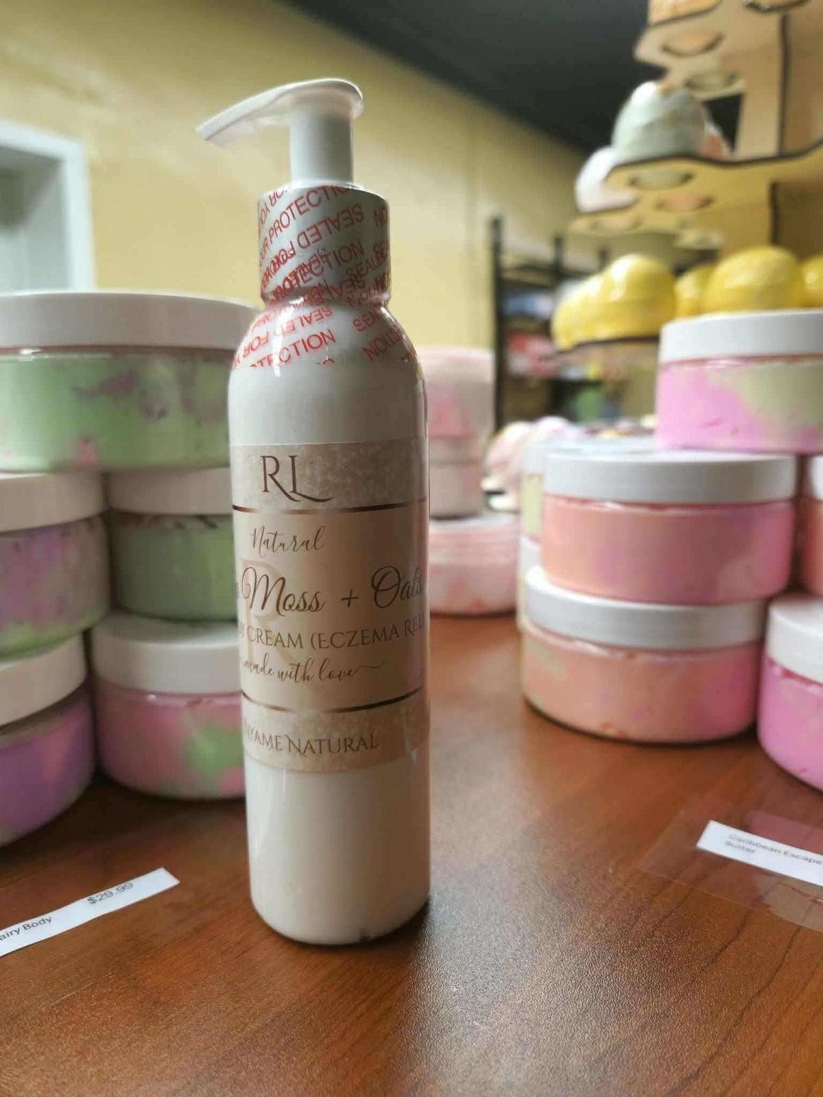 RoyalLuxsLLC sea moss clear skin set with moisturizing cream and colorful skincare jars